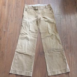 Abercrombie khaki 6L